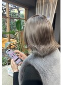 クリアベージュ