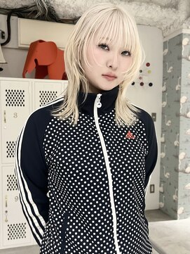 ラッドルーム(LAD ROOM.) レイヤーカット/ハッシュカット/ケアブリーチ/ブロンド