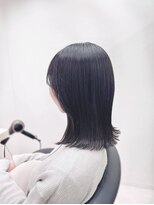 エレノア 梅田 大阪駅前第4ビル店(Eleanor) 【菜菜】ディープブルー / 肩下外はねボブ