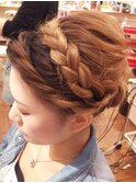 三つ編みカチューシャのアップ　《　六本木　ヘアセット　》