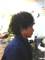 バグ 恵比寿(Bug)&nbsp;ロックな雰囲気のショートスパイラルパーマ