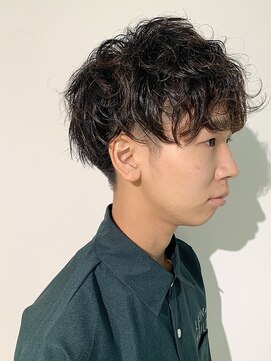 イズ(iss) #ツーブロック #メンズパーマ #刈り上げ