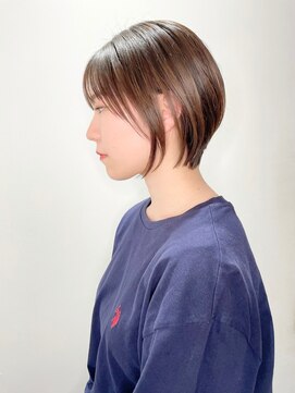 アクト(ACT) 前髪あり耳掛け丸みくびれショートボブ20代30代40代50代