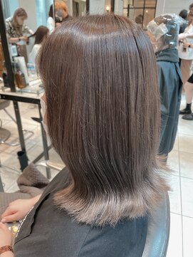 ネオリーブギンザ 銀座店(Neolive GINZA) 透明感溢れるグレージュカラー