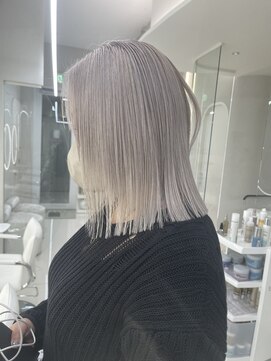 ガガ 心斎橋(GAGA) ホワイトブロンド ボブ