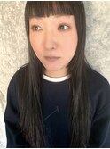 黒髪ロング × 直線バング