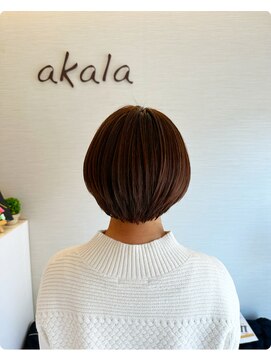 アカラ ヘアー akala hair くびれショート