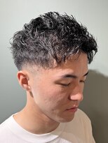 スタンドバーバー 柏(STAND BARBER)&nbsp;ダークアッシュ/アッシュブラック/カルマパーマ/ベリーショート