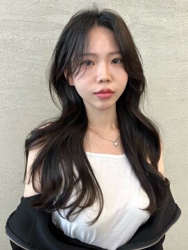 コア 梅田茶屋町店(Core) 髪質改善 艶髪 愛され 韓国風 前髪カット 小顔　梅田