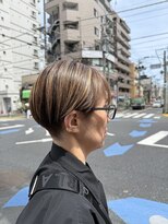 ヘアーメイク ニューヨーク 千駄木店(Hair Make NEWYORK)&nbsp;刈上げハイライトショート