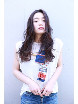 テイラー(Taylor) 流しバングxフェザーロング