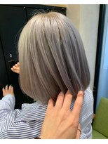 ビアンコ カーロ 二子新地店(Bianco caro)&nbsp;ハイトーンカラー/ホワイトラベンダー◎30代