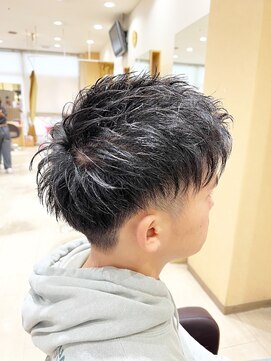 デザイニングヘアードゥ(designing hair Deux) メンズツーブロックマッシュショート