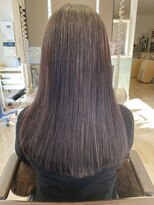 ハーティーモトヤワタ(hearty MOTOYAWATA) ツヤ感たっぷりストレートヘア