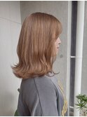 ベージュ