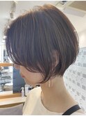 ショートヘア顔周りレイヤーブリーチダブルカラーショートボブ