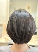 大人上品ショートボブ