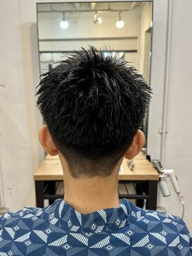 ファルベ(Farbe) フェザー/サーフカール/センターパート/波巻きツイスパ