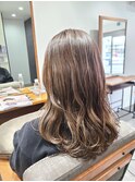 【シナモングレーベージュ】