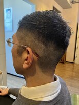 ディアス(DIAS) フェード×ナチュラルショートで清潔感アップ!