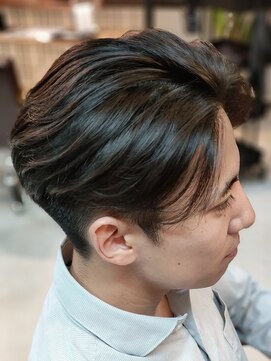 グロウ 博多店(growth) センターパートビジネススタイル