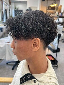フゥ 宇都宮戸祭(FeU) 宇都宮メンズカットメンズパーマ波巻きスパイラルパーマツイスパ