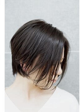 サンクレポ 大人クールショートボブ 前下がりボブ ダークシルバーカラー