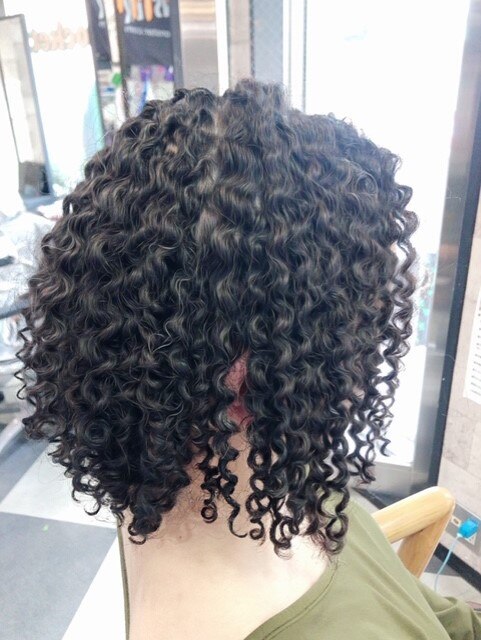 新品● ヘアマヨネーズ 521ml カール　パーマヘア　スパイラル　2個セット ヘアマヨネーズ スパイラルパーマ カーリーヘア ヘアケア