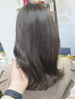 ルームバイシー 新宿(Loom. by Sea)&nbsp;ブリーチなしのピスタチオグレージュ/透明感カラー