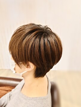 アンプリュス リアン(1+ Unplus lien) 耳掛けスリーク夏ショート/亀戸/錦糸町