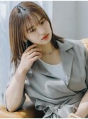 切りっぱなし、おとな可愛いストレートミディ