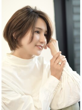 エレノア 自由が丘店(Eleanor) ショートヘア/ボブ/大人世代/艶カラー
