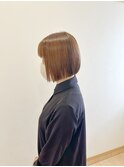 大人可愛い ミディアムボブ 似合わせカット ミルクティーカラー