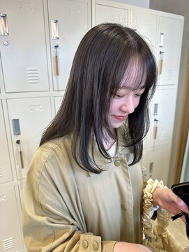 ロンドアジュール 横浜(Lond azur) INOAカラーで透明感たっぷりグレージュカラー