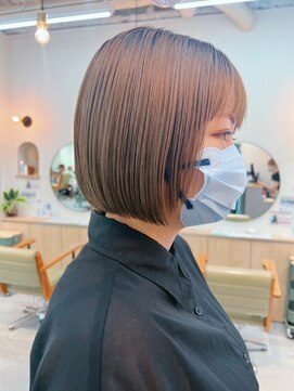 シビバイレボ(CIBI by revo) 地毛風カラー/ナチュラルレイヤーカット/ショートボブ[船橋]