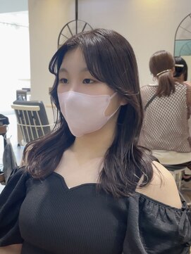 キートスバイガーランド (Kiitos by Garland) 黒髪風ツヤ髪透明感グレージュカラーくびれヘア前髪なし韓国ヘア