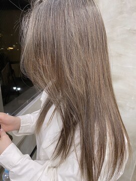 フリーラ 京都河原町三条店(freera) 【kiho】バレイヤージュ ハイライト