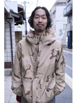 マレ(MARAIS) 男臭さのあるワイルドパーマスタイル