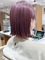ピークアブー 銀座中央通り(PEEK-A-BOO)&nbsp;切りっぱなしボブベリーラテカラー