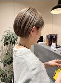 ミルクティーベージュ・ボブ・切りっぱなしボブ・ミニボブ