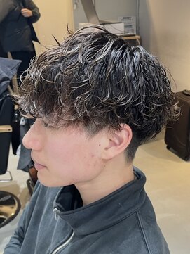 ブルニール 心斎橋(BLEUNIR) 波巻きパーマ マッシュ ビジネスヘア ツイストスパイラル