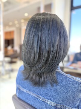 【大人可愛い20代30代40代】くびれミディアムグレージュ