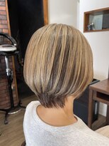 グラシア ヘア(gracia hair)&nbsp;大人ショート×白髪ぼかしハイライト