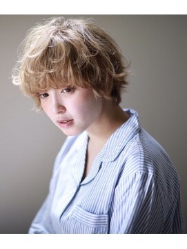 ラべリー 池袋(LOVELEY) ジェンダーレス フェアリー エレガンス 切りっぱなしボブ