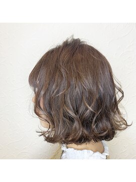 リー ルーチェ 布施(Lee Luce) フレンチボブ