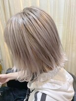 ファンド 千葉(fand)&nbsp;外国人風ハイライトぷつっとボブ/ホワイトベージュ/