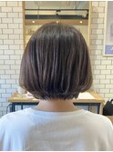 ショートボブ