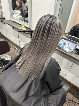 アンダーバーホワイト 広島 並木店(_WHITE) バレイヤージュ