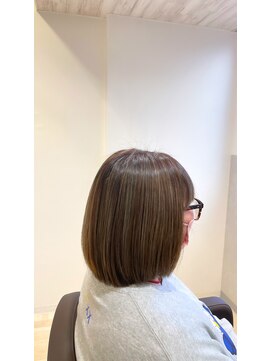 クープ(Coup) ☆白髪ぼかしハイライト×オリーブグレージュ☆