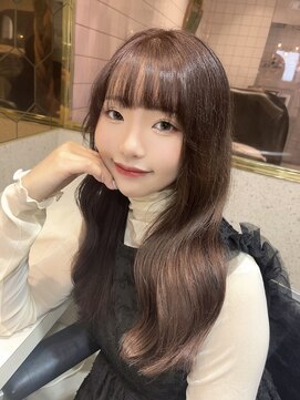 ルームバイシー 新宿(Loom. by Sea) レイヤーカット×ショコラアッシュ【新宿/韓国ヘア/小顔ヘア】